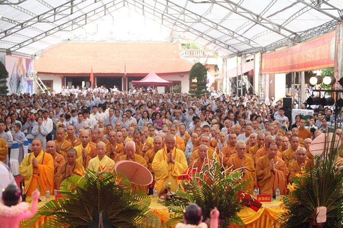 Đại lễ Phật đản quận Long Biên PL.2561 - DL.2017 tại TVTL Sùng Phúc